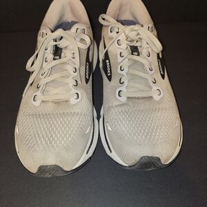 Brooks Ghost Men's Light Gray Athletic Shoes